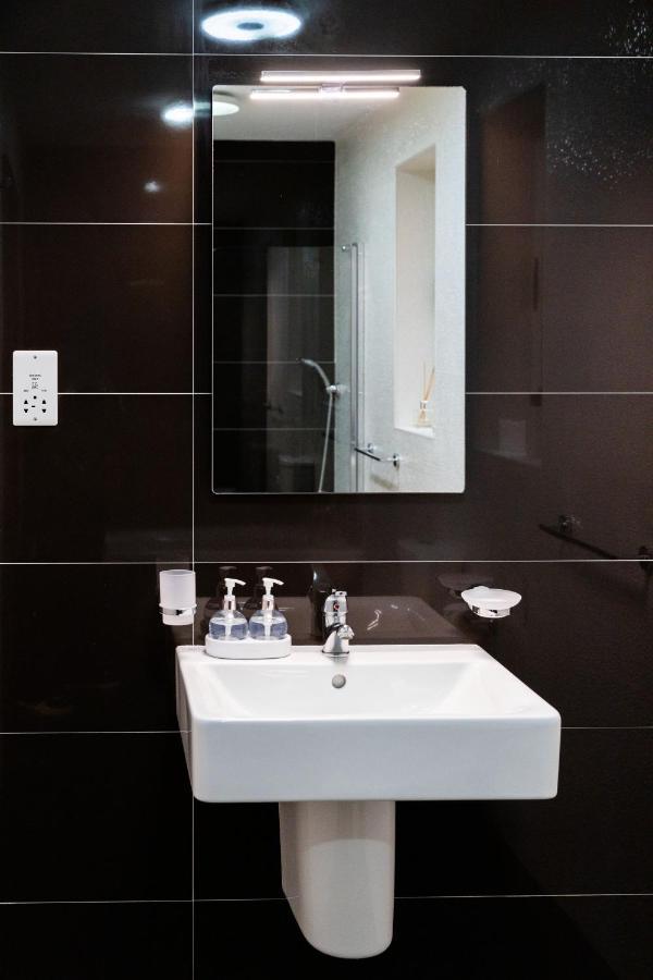Modern Central 2Br Flat In Valletta By Arcobnb Exterior foto